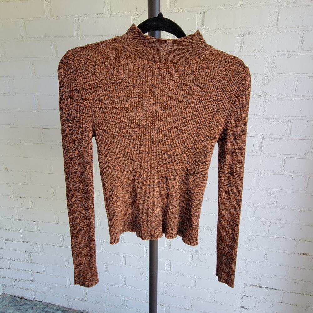 ZARA Knit Brown and Black Ribbed Cropped Turtleneck. Size M 1BB12